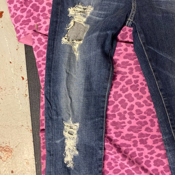 AG distressed stilt roll up size 28 - Picture 6 of 8